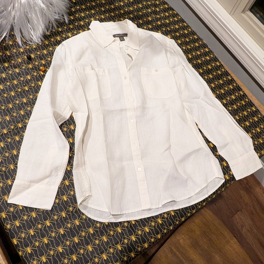 Tommy Bahama Blouse in White.   Size S
